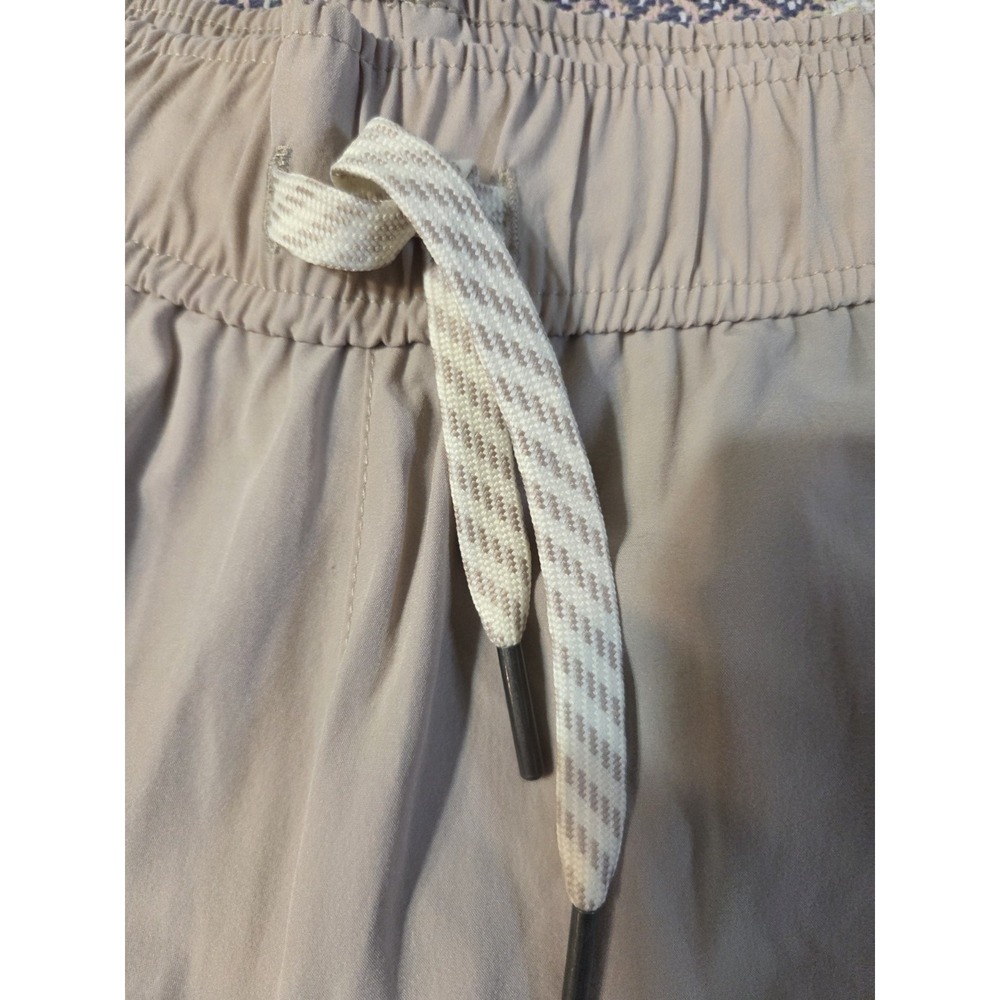 Avalance Beige Hiking Shorts Women's Mid Rise Pull On S NWT CA534R2 - Picture 9 of 10